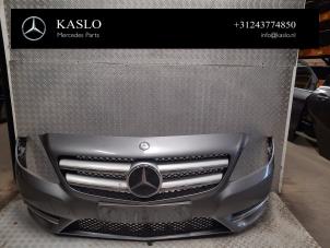 Gebruikte Voorbumper Mercedes B (W246) 1.8 B-180 CDI BlueEFFICIENCY 16V Prijs € 500,00 Margeregeling aangeboden door kaslo auto parts