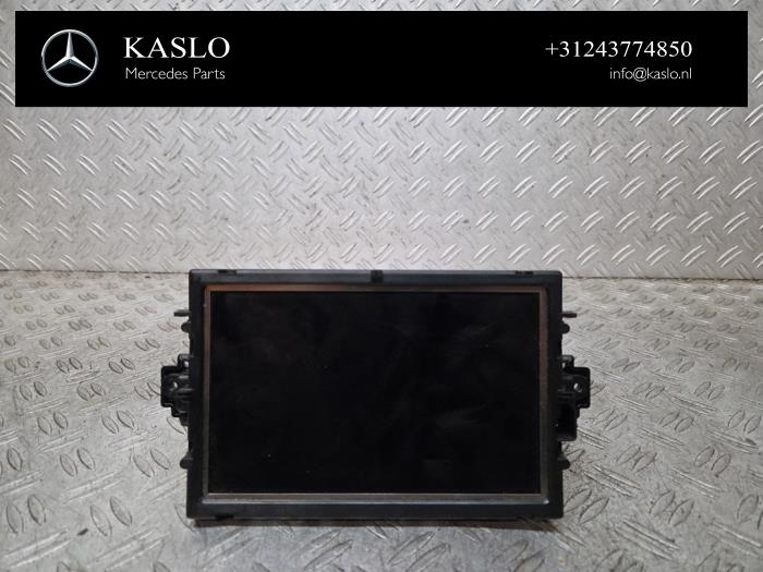 Gebruikte Display Interieur Mercedes ML III (166) 3.0 ML-350 BlueTEC V6 24V 4-Matic Prijs € 100,00 Margeregeling aangeboden door kaslo auto parts