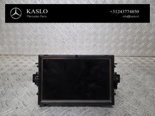 Gebruikte Display Interieur Mercedes ML III (166) 3.0 ML-350 BlueTEC V6 24V 4-Matic Prijs € 100,00 Margeregeling aangeboden door kaslo auto parts