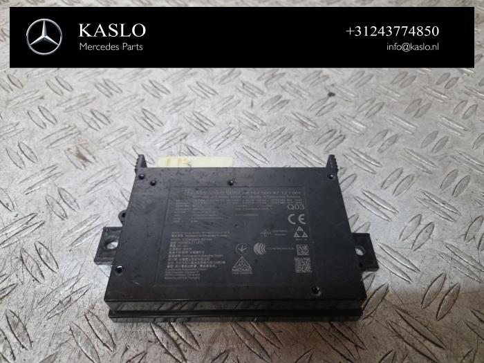 Gebruikte Bluetooth module Mercedes EQC (N293) 400 4-Matic 80 kWh Prijs € 100,00 Margeregeling aangeboden door kaslo auto parts