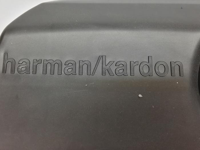 harman kardon mercedes subwoofer