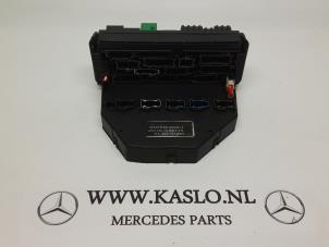 Gebruikte Zekeringkast Mercedes E (W212) Prijs € 150,00 Margeregeling aangeboden door kaslo auto parts
