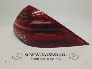Gebruikte Achterlicht links Mercedes SL (R230) 5.0 SL-500 V8 24V Prijs op aanvraag aangeboden door kaslo auto parts