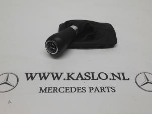 Gebruikte Versnellingspook Mercedes C (W204) 2.2 C-220 CDI 16V BlueEFFICIENCY Prijs op aanvraag aangeboden door kaslo auto parts