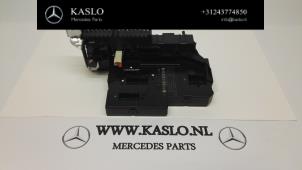 Gebruikte Zekeringkast Mercedes C (W204) Prijs € 100,00 Margeregeling aangeboden door kaslo auto parts
