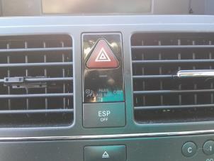Gebruikte ESP Schakelaar Mercedes C (W204) 1.8 C-180K 16V Prijs op aanvraag aangeboden door kaslo auto parts