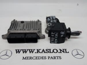 Gebruikte Schakelaar Contactslot Mercedes E Combi (S211) 2.2 E-220 CDI 16V Prijs op aanvraag aangeboden door kaslo auto parts