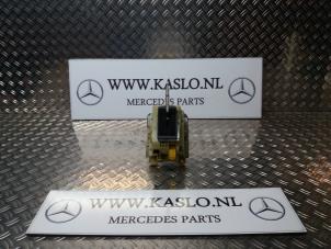 Gebruikte Selectiehendel automaat Mercedes C (W204) 2.2 C-220 CDI 16V Prijs op aanvraag aangeboden door kaslo auto parts