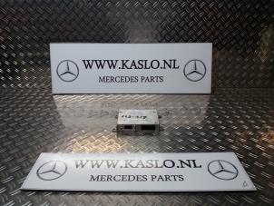 Gebruikte Telefoon Module Mercedes CLS (C219) 320 CDI 24V Prijs € 50,00 Margeregeling aangeboden door kaslo auto parts