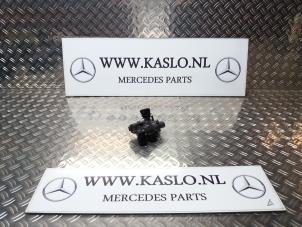 Gebruikte Kachelkraan Elektrisch Mercedes E (W211) 1.8 E-200 K 16V Prijs € 50,00 Margeregeling aangeboden door kaslo auto parts