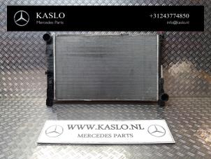 Gebruikte Radiateur Mercedes SLK (R171) 3.5 350 V6 24V Prijs € 150,00 Margeregeling aangeboden door kaslo auto parts