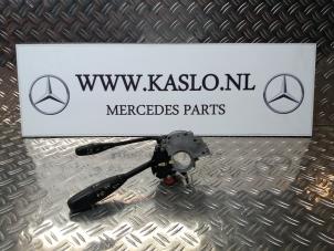Gebruikte Richtingaanwijzer Schakelaar Mercedes SLK (R171) Prijs op aanvraag aangeboden door kaslo auto parts
