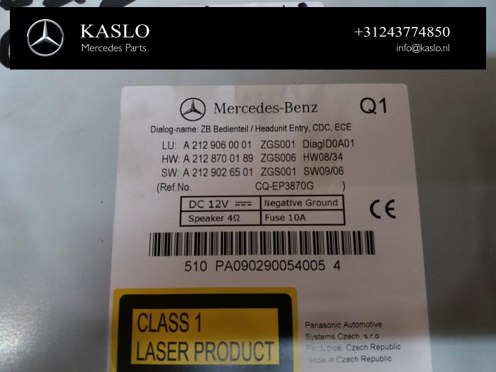 Radiobedienings paneel van een Mercedes-Benz E Estate (S212) E-250 CGI 16V BlueEfficiency 2010