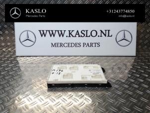 Gebruikte Comfort Module Mercedes A (W176) 1.5 A-180 CDI, A-180d 16V Prijs € 50,00 Margeregeling aangeboden door kaslo auto parts