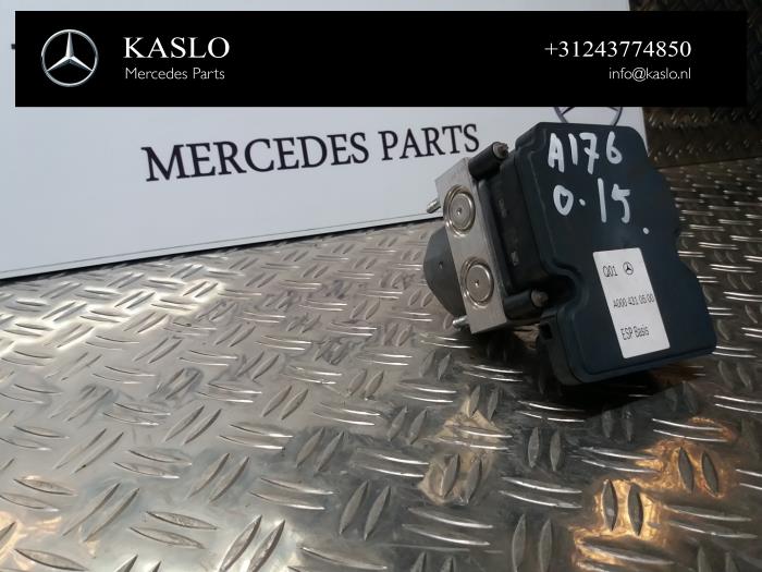 ABS Pomp van een Mercedes-Benz A (W176) 1.5 A-180 CDI, A-180d 16V 2015
