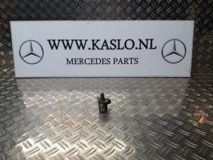Gebruikte Stuurhuis Sensor Mercedes SL (R230) 3.7 SL-350 V6 18V Prijs € 50,00 Margeregeling aangeboden door kaslo auto parts