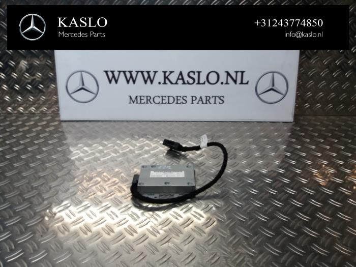 Gebruikte Multimedia aansluiting Mercedes E Estate (S212) E-250 CDI 16V BlueEfficiency,BlueTEC Prijs € 50,00 Margeregeling aangeboden door kaslo auto parts