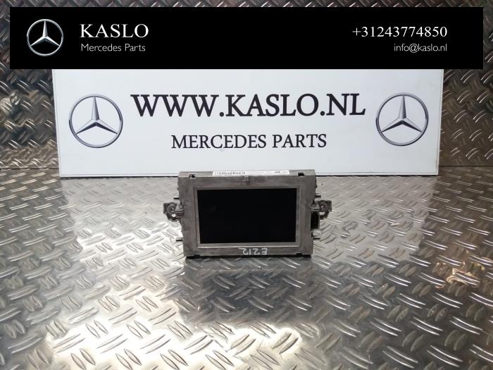 Gebruikte Command Systeem Display Mercedes E Estate (S212) E-250 CDI 16V BlueEfficiency,BlueTEC Prijs € 50,00 Margeregeling aangeboden door kaslo auto parts