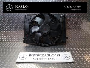 Gebruikte Fan Radiateur Mercedes C Estate (S204) 1.6 C-180 16V BlueEfficiency Prijs op aanvraag aangeboden door kaslo auto parts