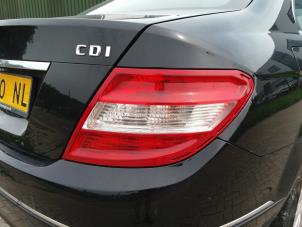 Gebruikte Achterlicht rechts Mercedes C (W204) 2.2 C-200 CDI 16V Prijs € 50,00 Margeregeling aangeboden door kaslo auto parts