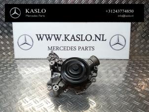 Gebruikte Waterpomp Mercedes SLK (R171) 3.5 350 V6 24V Prijs op aanvraag aangeboden door kaslo auto parts