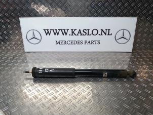 Gebruikte Schokbreker links-achter Mercedes SLK (R171) 1.8 200 K 16V Prijs op aanvraag aangeboden door kaslo auto parts