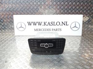 Gebruikte Navigatie bedienings paneel Mercedes A (W176) 1.6 A-180 16V Prijs € 300,00 Margeregeling aangeboden door kaslo auto parts