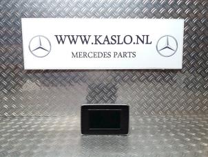 Gebruikte Display Interieur Mercedes A (W176) 1.5 A-180 CDI, A-180d 16V Prijs € 50,00 Margeregeling aangeboden door kaslo auto parts