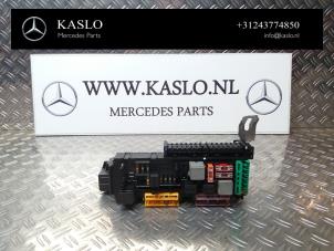 Gebruikte Zekeringkast Mercedes E (W212) E-220 CDI 16V BlueEfficiency Prijs € 100,00 Margeregeling aangeboden door kaslo auto parts