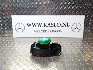 Gebruikte Veiligheidsgordel links-voor Mercedes CLC (C203) 2.2 220 CDI 16V Prijs € 75,00 Margeregeling aangeboden door kaslo auto parts