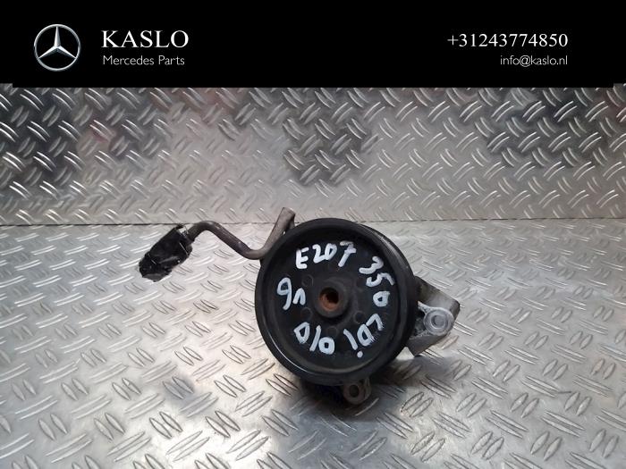 Gebruikte Servopomp Mercedes E (C207) E-350 CDI V6 24V Prijs € 150,00 Margeregeling aangeboden door kaslo auto parts