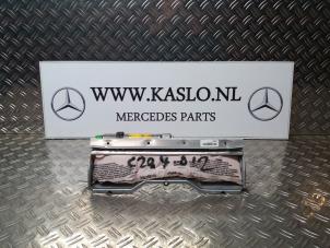Gebruikte Airbag Knie Mercedes C Estate (S204) 1.6 C-180 16V BlueEfficiency Prijs € 75,00 Margeregeling aangeboden door kaslo auto parts