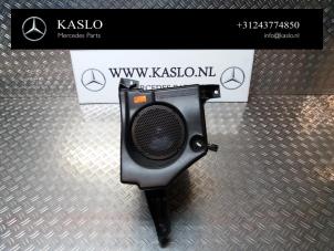 Gebruikte Subwoofer Mercedes ML II (164/4JG) 3.0 ML-320 CDI 4-Matic V6 24V Prijs op aanvraag aangeboden door kaslo auto parts