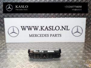 Gebruikte Schakelaar Mercedes ML II (164/4JG) 3.0 ML-320 CDI 4-Matic V6 24V Prijs op aanvraag aangeboden door kaslo auto parts
