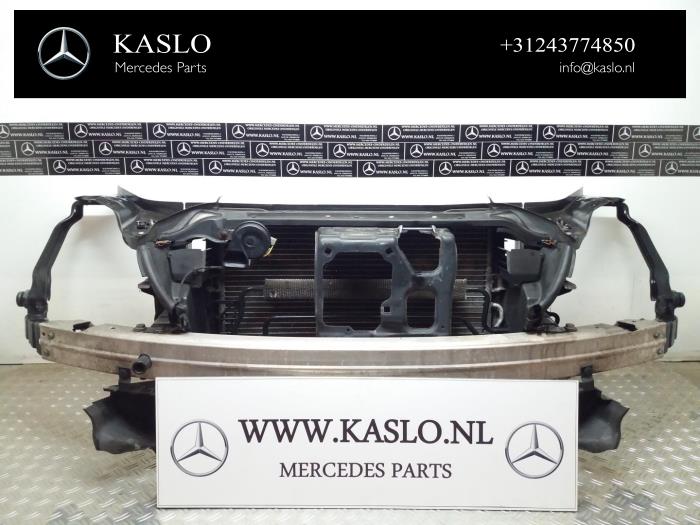 Gebruikte Frontpaneel Mercedes CLS (C219) 350 3.5 V6 18V Prijs € 300,00 Margeregeling aangeboden door kaslo auto parts