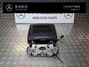 Gebruikte Hoofdsteun Mercedes ML II (164/4JG) Prijs € 100,00 Margeregeling aangeboden door kaslo auto parts