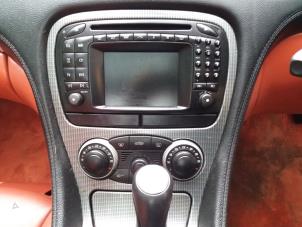 Gebruikte Display Interieur Mercedes SL (R230) 5.0 SL-500 V8 24V Prijs op aanvraag aangeboden door kaslo auto parts