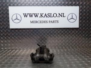 Gebruikte Remklauw (Tang) links-achter Mercedes SL (R230) 5.0 SL-500 V8 24V Prijs € 75,00 Margeregeling aangeboden door kaslo auto parts