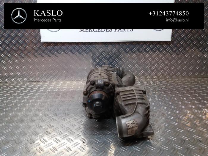 Compressor van een Mercedes-Benz C Combi (S203) 1.8 C-200K 16V 2006