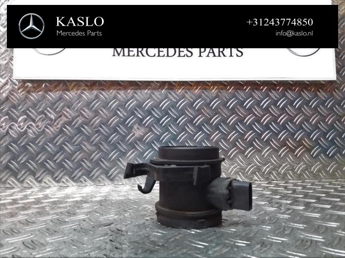Gebruikte Luchtmassameter Mercedes S (W220) 5.0 S-500 V8 24V 4-Matic Prijs € 75,00 Margeregeling aangeboden door kaslo auto parts