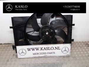 Gebruikte Radiateurfan Mercedes C Sportcoupé (C203) 1.8 C-200K 16V Prijs op aanvraag aangeboden door kaslo auto parts