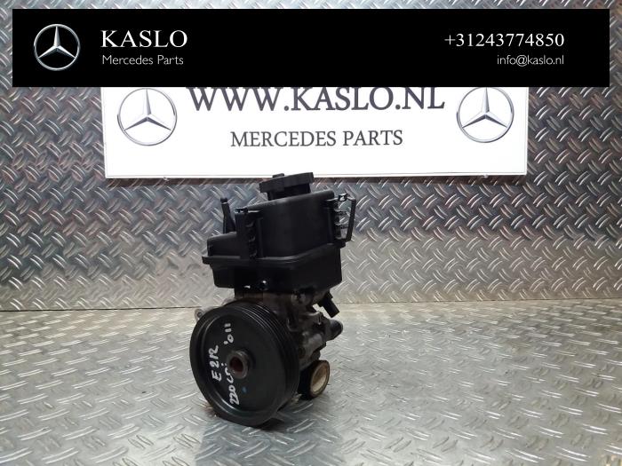 Gebruikte Servopomp Mercedes E (W212) E-220 CDI 16V BlueEfficiency Prijs € 100,00 Margeregeling aangeboden door kaslo auto parts