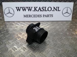 Gebruikte Luchtmassameter Mercedes B (W245,242) 2.0 B-200 CDI 16V Prijs € 50,00 Margeregeling aangeboden door kaslo auto parts