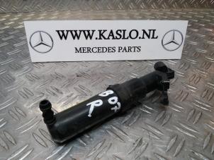 Gebruikte Koplamp Sproeier Mercedes B (W245,242) 2.0 B-200 CDI 16V Prijs € 25,00 Margeregeling aangeboden door kaslo auto parts
