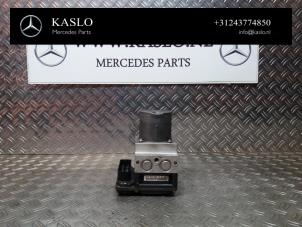 Gebruikte ABS Pomp Mercedes E (W211) 2.2 E-220 CDI 16V Prijs op aanvraag aangeboden door kaslo auto parts