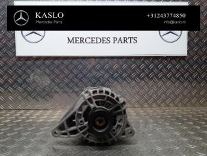 Gebruikte Dynamo Mercedes B (W246) 1.8 B-180 CDI BlueEFFICIENCY 16V Prijs € 50,00 Margeregeling aangeboden door kaslo auto parts