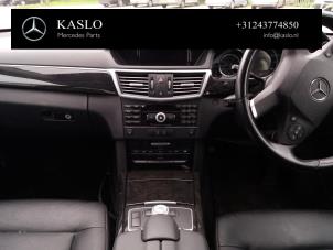 Gebruikte Display Interieur Mercedes E (W212) E-350 CDI V6 24V BlueEfficiency Prijs op aanvraag aangeboden door kaslo auto parts
