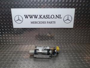 Gebruikte Cabriodak Motor Mercedes SLK (R171) 3.5 350 V6 24V Prijs € 175,00 Margeregeling aangeboden door kaslo auto parts