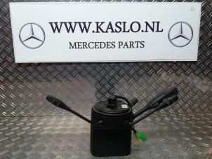 Gebruikte Licht + Raw Schakelaar Mercedes SL (R230) 5.0 SL-500 V8 24V Prijs € 250,00 Margeregeling aangeboden door kaslo auto parts