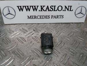 Gebruikte Parkeersensor Mercedes SL (R230) Prijs € 25,00 Margeregeling aangeboden door kaslo auto parts